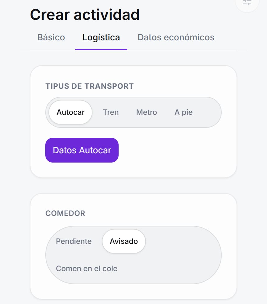 Apartado de logística de la actividad con el tipo de transporte y el aviso al comedor, con datos de ejemplo.